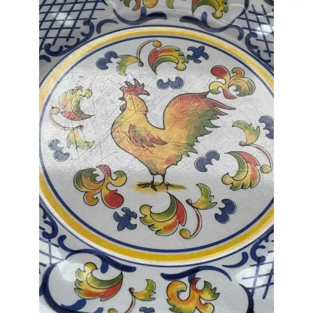 Set of 2 Plastic Rooster Dinner Plates 8.5” Diameter